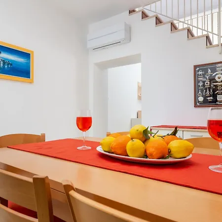 Marinella Mia House Old Town Apartamento *