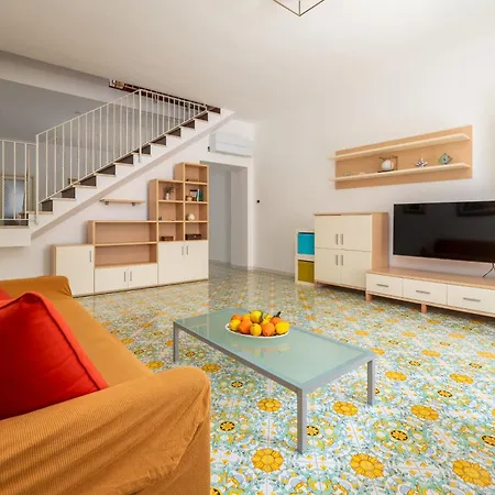 Marinella Mia House Old Town Apartamento Sorrento